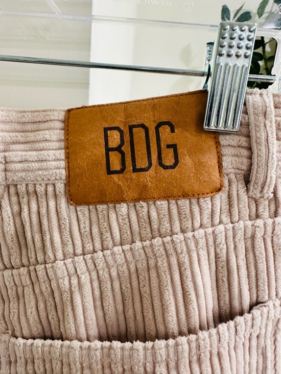 BDG Urban Outfitters Light Tan High Rise Baggy Wide Leg Corduroy Pants Size 27 - Picture 8 of 13